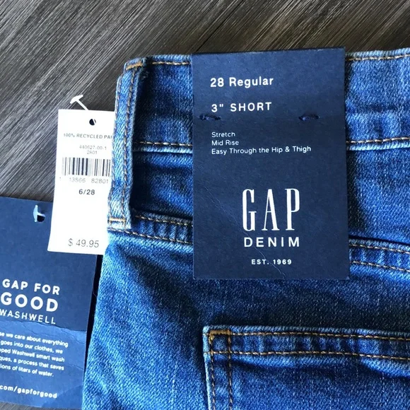 GAP 3” short, size: 28 - Picture 3 of 3